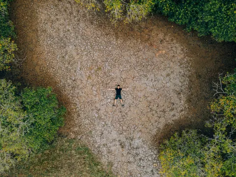 Luftaufnahme Wald 4K Hintergrundbild · aerial · 3840×2880