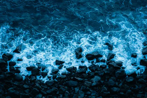 والپیپر امواج اقیانوس با کیفیت 4K · ocean · 3840×2563