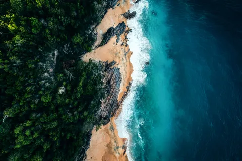 Ocean Waves 4K Wallpaper · ocean · 3840×2560