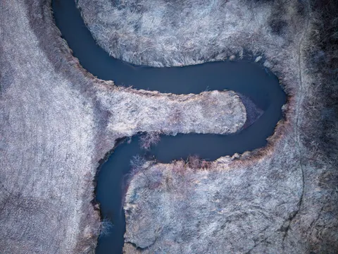 Luftaufnahme Fluss 4K Hintergrundbild · aerial · 3840×2880