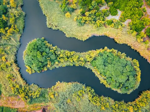 Sfondo Fiume dall'Alto 4K · aerial · 3840×2880