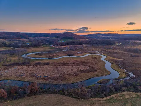 Sfondo Fiume dall'Alto 4K · aerial · 3840×2880