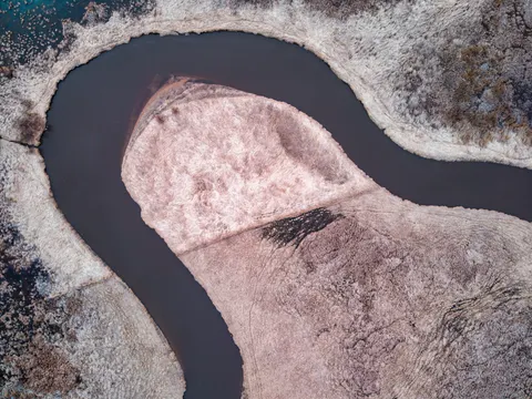 Luftaufnahme Fluss 4K Hintergrundbild · aerial · 3840×2880