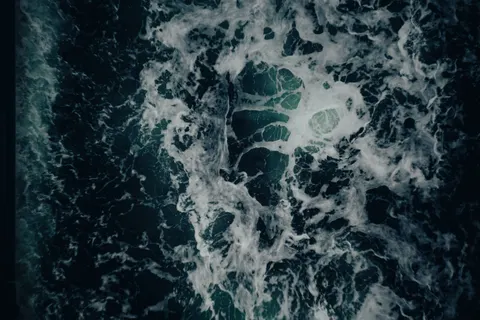 والپیپر امواج اقیانوس با کیفیت 4K · ocean · 3840×2560