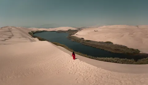 والپیپر تپه‌های شنی هوایی با کیفیت 4K · aerial · 3840×2227