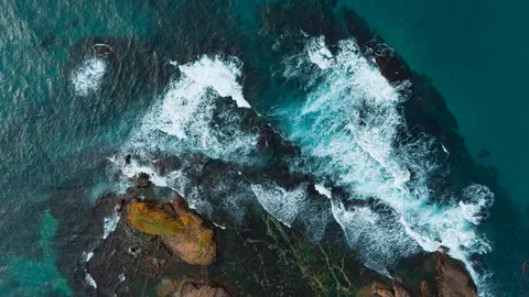 Fondo de pantalla Olas del Océano 4K · ocean · 3840×2160
