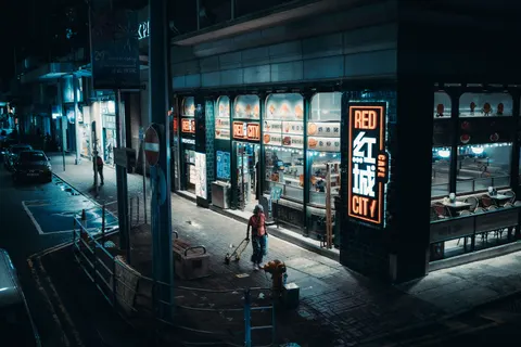 Neon Şehir 4K Duvar Kağıdı · neon · 3840×2560