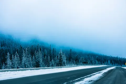 Foggy Road 4K Wallpaper · nature · 3840×2561