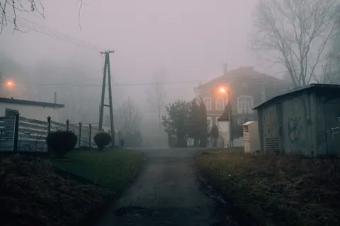 Neblige Straße 4K Hintergrundbild · nature · 3840×2560