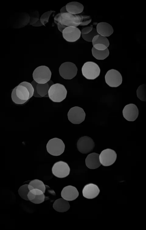 Bokeh Lights Phone Wallpaper · lockscreen · 1440×2267