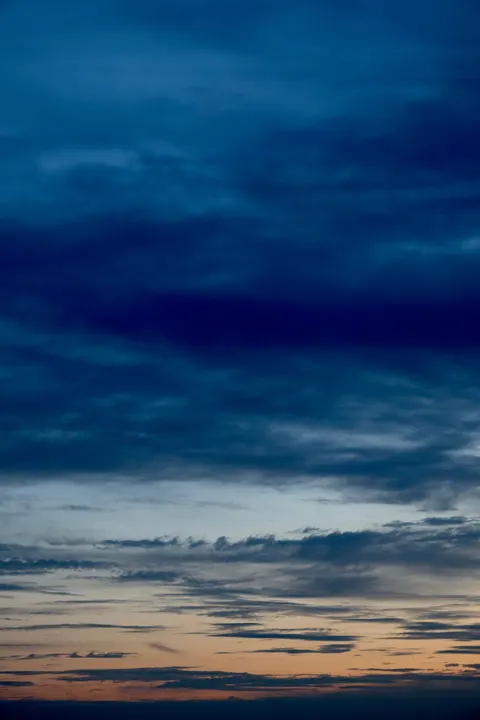 Langit Tenang Wallpaper HP · lockscreen · 1440×2160
