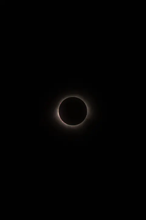 سیاه خالص والپیپر موبایل · amoled · 1440×2172