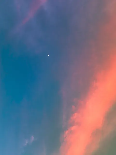 日落漸層 手機桌布 · gradient · 1440×1920