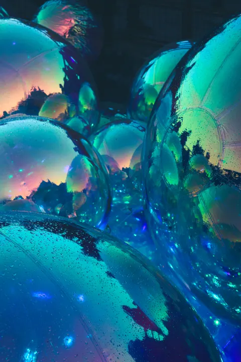 Holographic Phone Wallpaper · gradient · 1440×2160