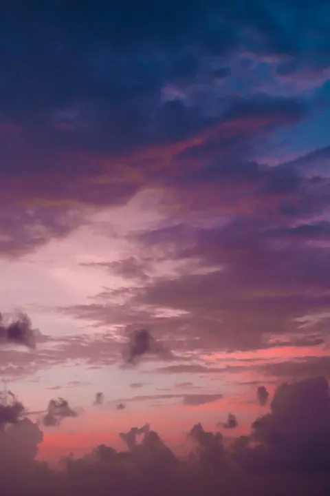 Langit Memudar Wallpaper HP · gradient · 1440×2160