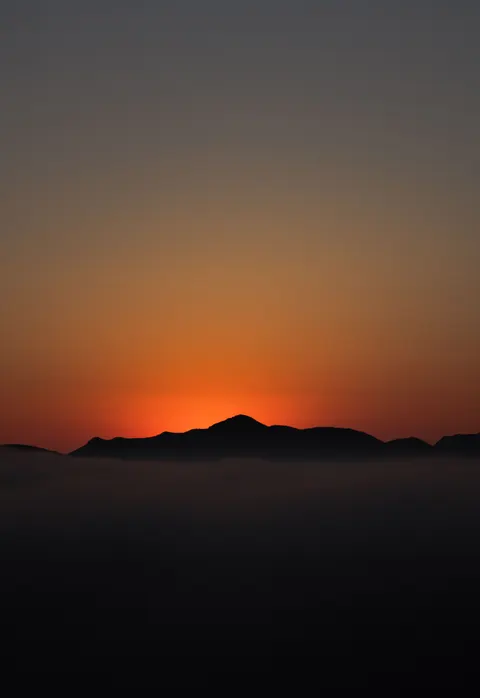 Langit Memudar Wallpaper HP · gradient · 1440×2095