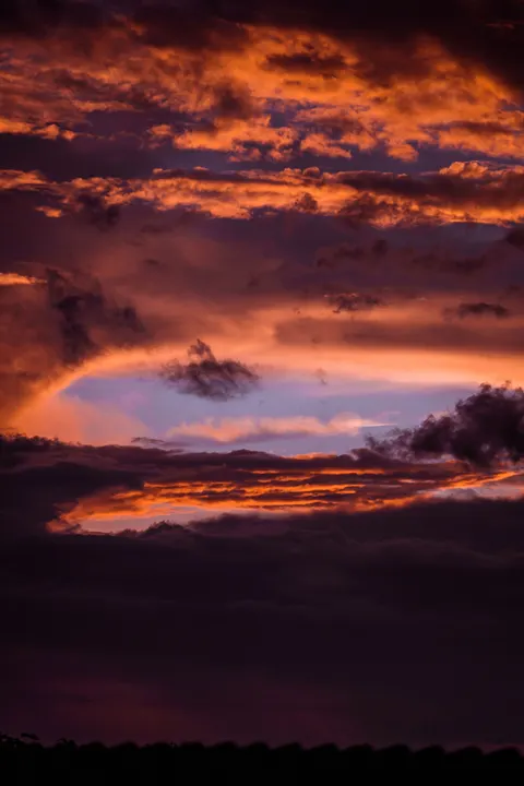 Langit Memudar Wallpaper HP · gradient · 1440×2160