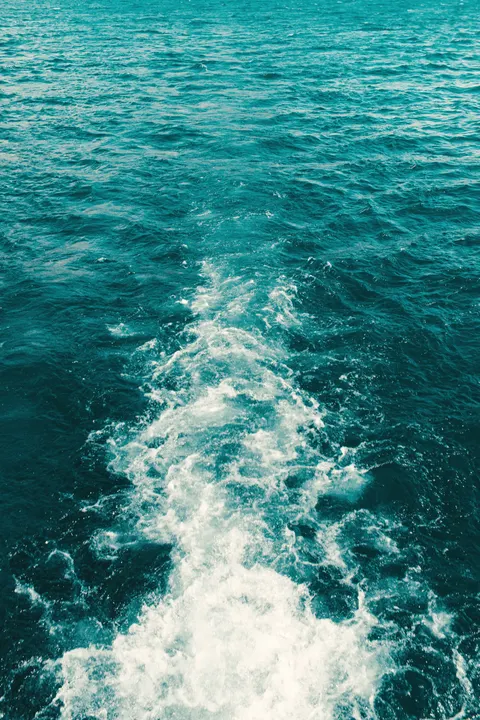 蓝色渐隐 手机壁纸 · gradient · 1440×2160