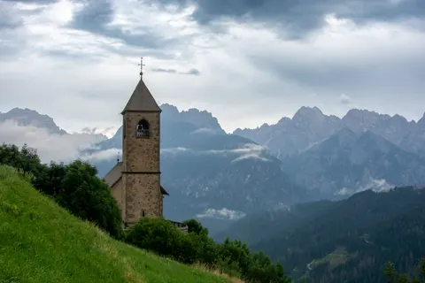 Fondo de pantalla Dolomitas 4K · mountains · 3840×2560