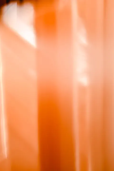 暖色虚化 手机壁纸 · gradient · 1440×2160