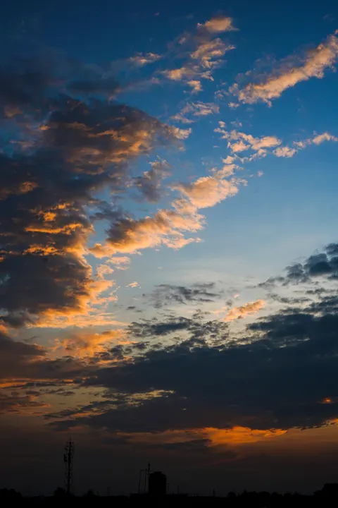 Gradient zachodu słońca Tapeta na Telefon · gradient · 1440×2160