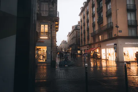 Rain Drops 4K Wallpaper · nature · 3840×2560