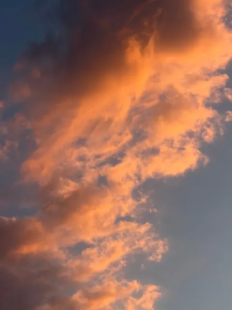 Sunset Gradient Phone Wallpaper · gradient · 1440×1920