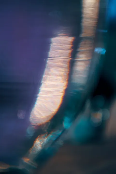 Holographic Phone Wallpaper · gradient · 1440×2160