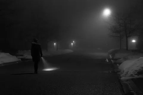 Neblige Straße 4K Hintergrundbild · nature · 3840×2560
