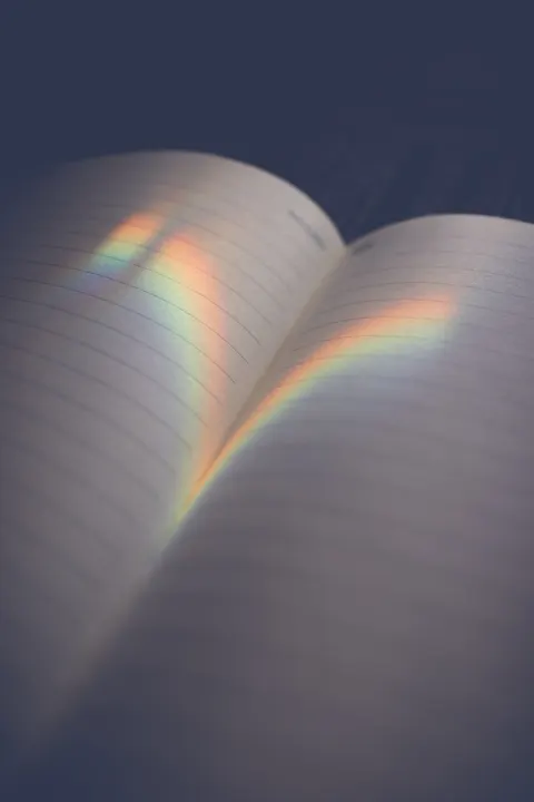 Holographic Phone Wallpaper · gradient · 1440×2160