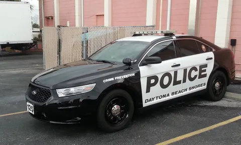 File:Daytona Beach Shores Police Car.png 4K Wallpaper · ocean · 3840×2313