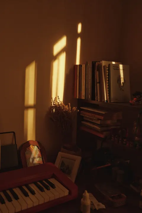 ساعت طلایی والپیپر موبایل · aesthetic · 1440×2160