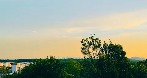 城市 4K壁纸 · city · 3840×2059