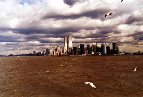 New York City skyline of Lower Manhattan in the 1980s 4K Wallpaper · city · 3840×2616