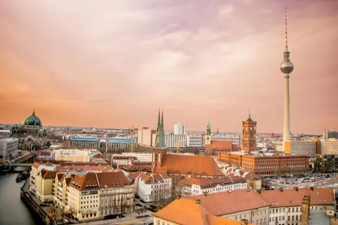 Обои Город 4K · city · 3840×2563