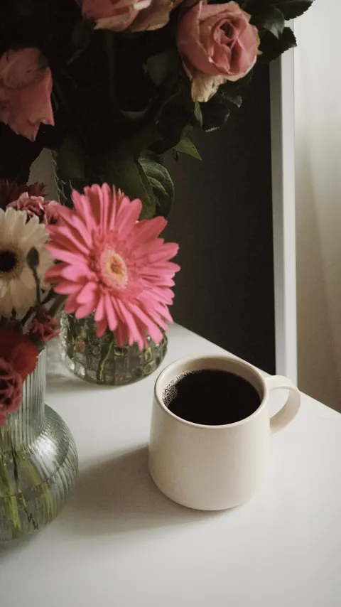 Soft Still Life Phone Wallpaper · aesthetic · 1440×2562