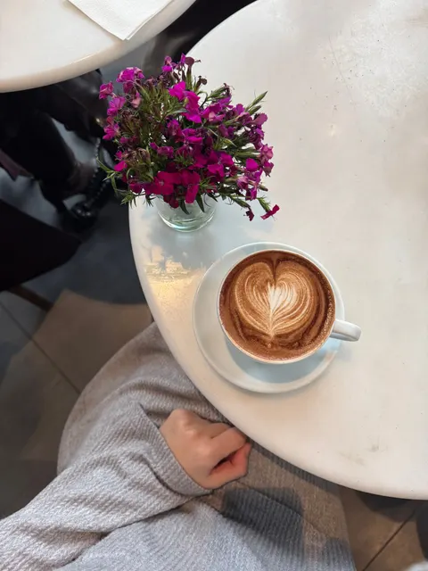Fond d'écran mobile Nature Morte Douce · aesthetic · 1440×1920