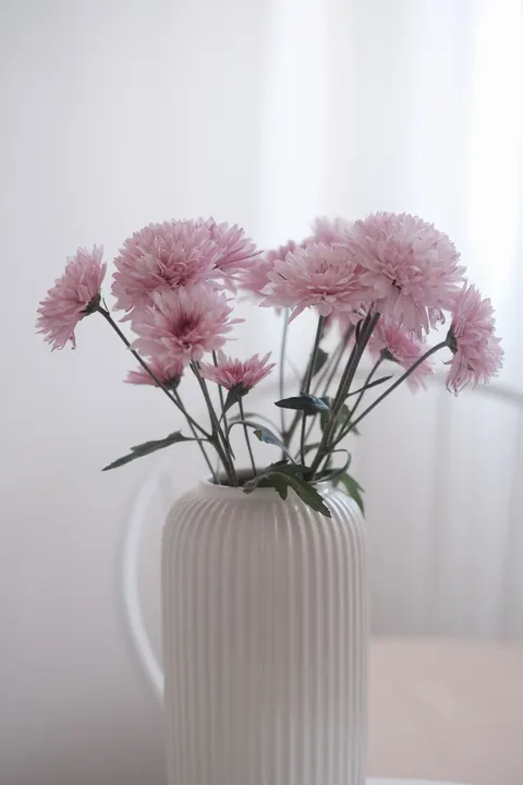 Bloom Lembut Wallpaper HP · aesthetic · 1440×2160