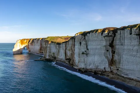 Hình nền Vách Đá Bên Đại Dương 4K · ocean · 3840×2560