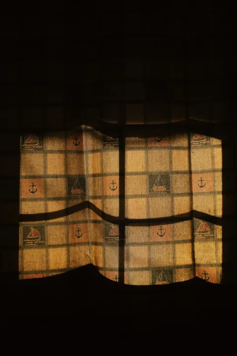 Ánh Sáng Qua Rèm Hình Nền Điện Thoại · aesthetic · 1440×2160