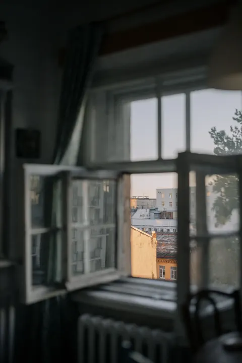 Światło przez zasłony Tapeta na Telefon · aesthetic · 1440×2160