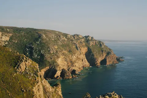 Hình nền Vách Đá Bên Đại Dương 4K · ocean · 3840×2560