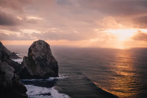 海崖 4K桌布 · ocean · 3840×2560