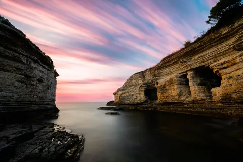 Hình nền Vách Đá Bên Đại Dương 4K · ocean · 3840×2561