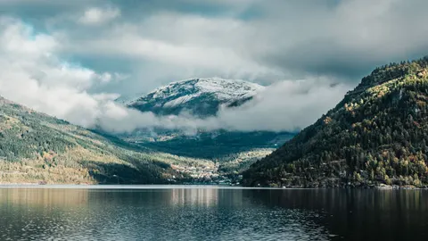 Norwegischer Fjord 4K Hintergrundbild · nature · 3840×2160
