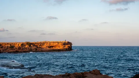 Fond d'écran Falaise sur l'océan 4K · ocean · 3840×2160