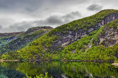 Norveç Fiyordu 4K Duvar Kağıdı · nature · 3840×2560