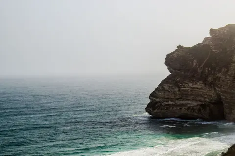 Hình nền Vách Đá Bên Đại Dương 4K · ocean · 3840×2560
