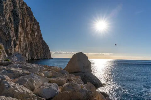 Hình nền Vách Đá Bên Đại Dương 4K · ocean · 3840×2560