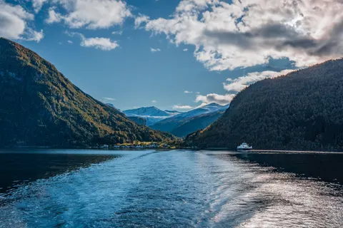 Norwegian Fjord 4K Wallpaper · nature · 3840×2560